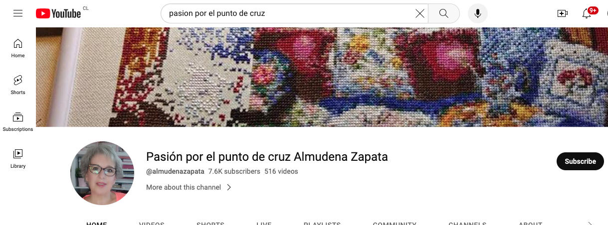 Almudena borda de ensueño y su voz es especial para hacer flosstubes y ponerse a bordar