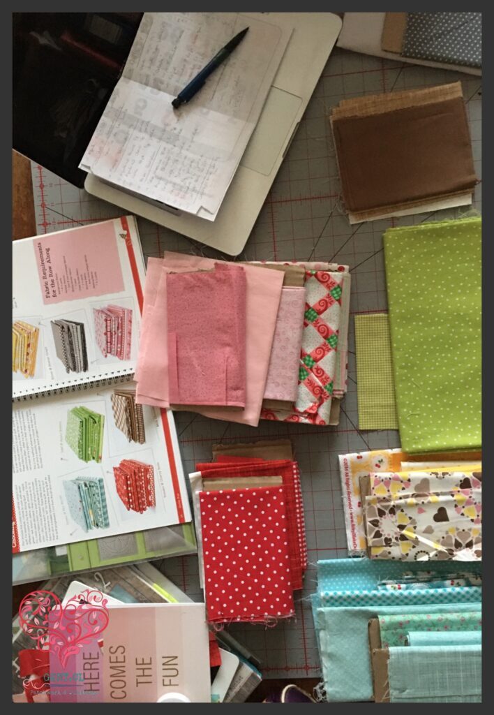 Materiales y agrupacion de telas por color para el quilt along Quilty Fun