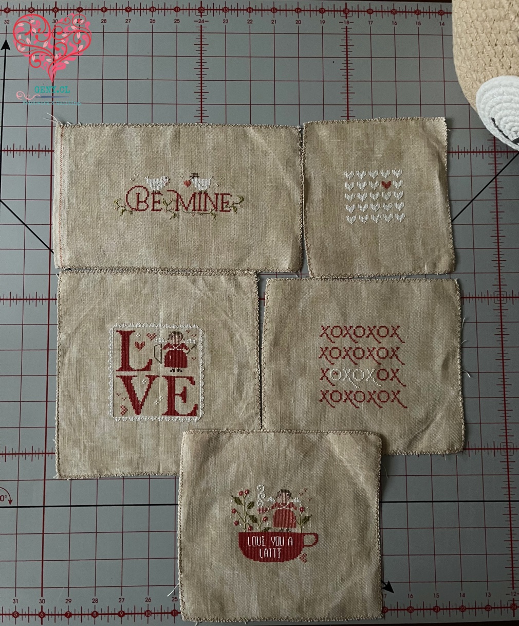 Love notes de With Thy Needle and Threads terminado, 5 bordados.